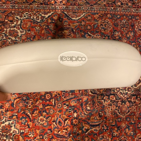 Keekaroo Peanut Changing Pad - Picture 2 of 5